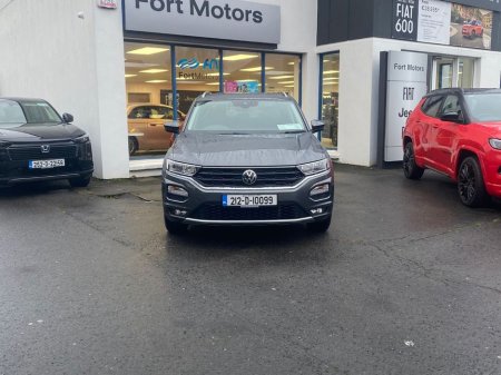2021 Volkswagen T-Roc Design 1.0 TSI M6F 110HP 5DR €22,995 thumbnail