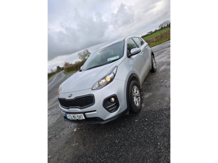 2017 Kia Sportage - thumbnail 4