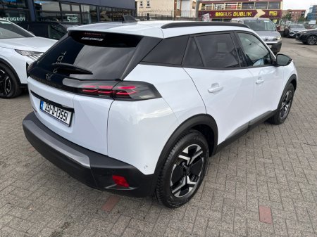 2025 Peugeot 2008  €29,950