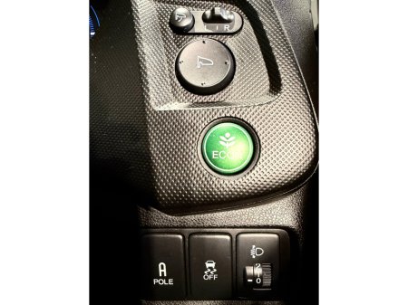 2012 Honda Insight 1.4 ZE2 CVT 5DR AUTO €6,990 thumbnail