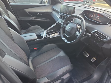 2024 Peugeot 5008 - thumbnail 9