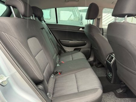 2021 Kia Sportage - thumbnail 14