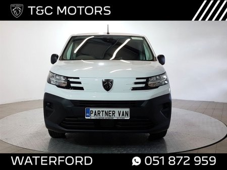 2025 Peugeot Partner Demo Model - *Price Ex VAT* PARTNER PRO PLUS 1.5 HDI 100 - 1,000KG, Remainder of 5 year warranty €21,134 thumbnail