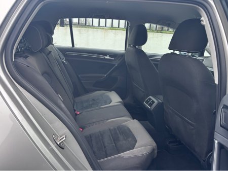 2015 Volkswagen Golf 1.4  HIGHLINE 138BHP  5DR AUTO €9,995 thumbnail