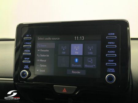 2024 Toyota Yaris (241) LUNA 1.5 PETROL IRISH CAR 1 OWNER €22,495 thumbnail