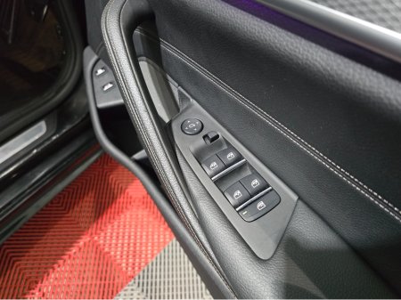 2019 BMW 5 Series - thumbnail 28