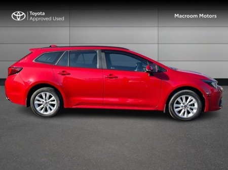 2024 Toyota Corolla - view 3