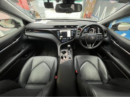 2020 Toyota Camry - thumbnail 17