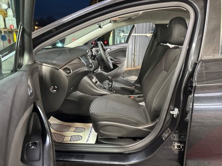 2017 Opel Astra - thumbnail 16