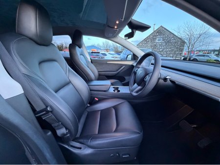 2023 Tesla Model Y - thumbnail 17