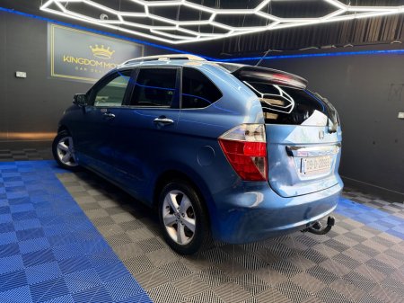 2009 Honda FR-V - thumbnail 8