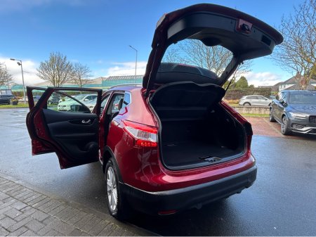 2016 Nissan Qashqai - thumbnail 31