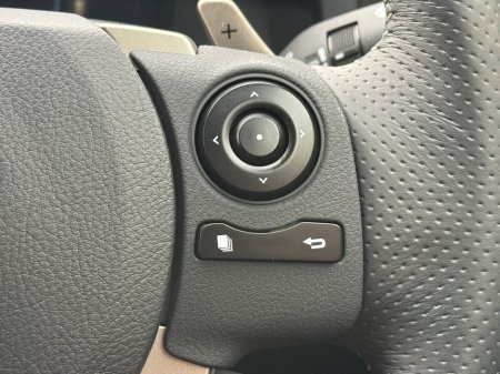 2015 Lexus IS 300 h - thumbnail 21