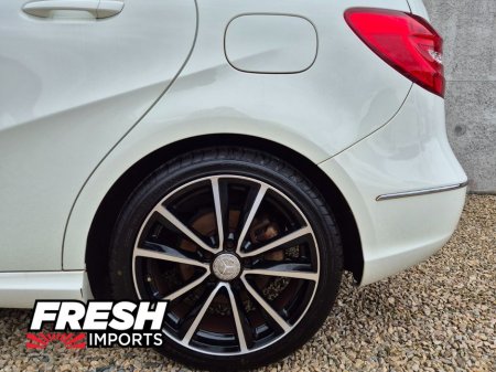 2014 Mercedes-Benz 180 *TOP SPEC MODEL* thumbnail