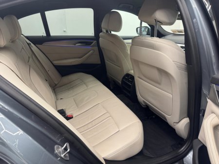 2019 BMW 5 Series - thumbnail 7