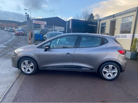 2016 Renault Clio IV DYNAMIQUE NAV 1.2 PETR 4DR €8,950