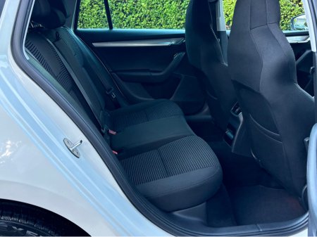 2016 Skoda Octavia 1.6 TDI STYLE 110BHP 5DR COMBI €10,950 thumbnail