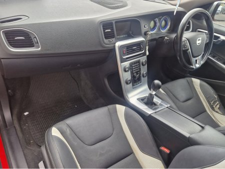 2011 Volvo S60 1.6 DRIVE R - DESIGN 4DR R-DESIGN START €3,990 thumbnail