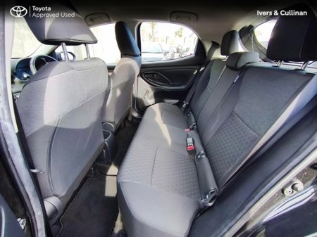 2020 Toyota Yaris - thumbnail 8