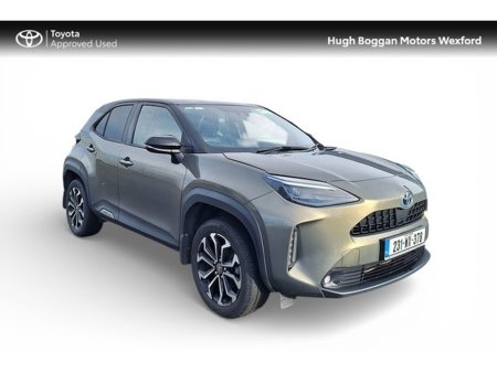 2023 Toyota Yaris Cross SPORT HYBRID, NICE LOW MILEAGE!