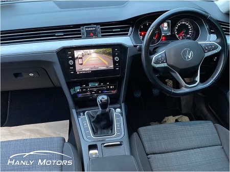 2022 Volkswagen Passat BUSINESS 2.0 TDI MANUAL 6SPEED FWD 150 4DR €25,995 thumbnail
