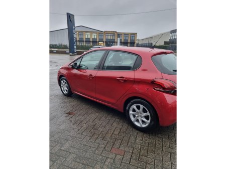 2018 Peugeot 208 1.2 PureTech 82bhp Active 3 dr €10,950 thumbnail