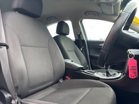 2013 Opel Insignia - thumbnail 8