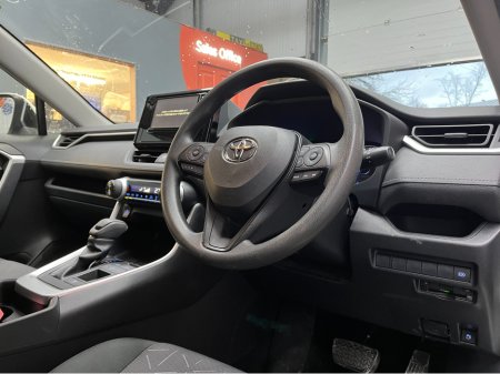 2019 Toyota Rav4 €27950 2019 TOYOTA RAV4 HYBRID X 2.5 AUTOMATIC / CRUISE CONTROL AND MORE €27,950 thumbnail