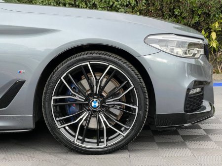 2017 BMW 5 Series - thumbnail 9