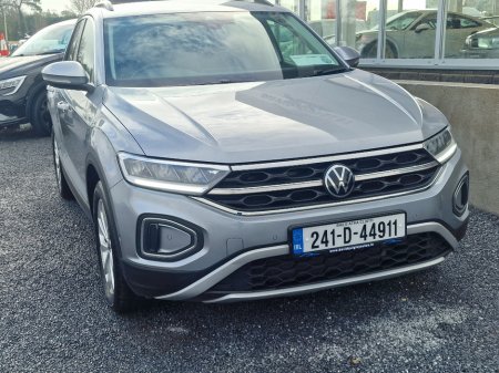 2024 Volkswagen T-Roc Spec ED 1.0tsi M6F 116HP €28,950 thumbnail