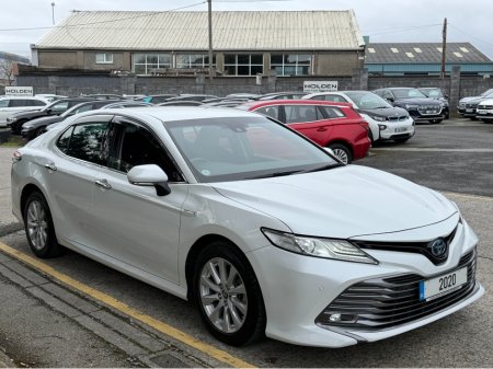 2020 Toyota Camry - thumbnail 6