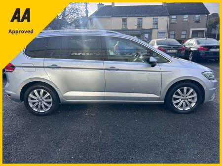 2018 Volkswagen Touran 2018 VOLKSWAGEN TOURAN HIGHLINE 1.4TSI DSG AUTO €23,950 thumbnail