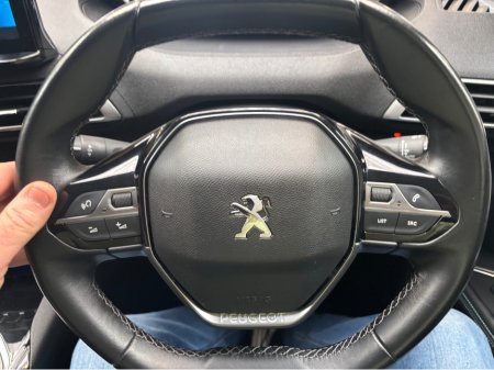 2022 Peugeot 5008 - thumbnail 13