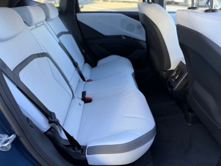 2026 BMW iX3 - thumbnail 8