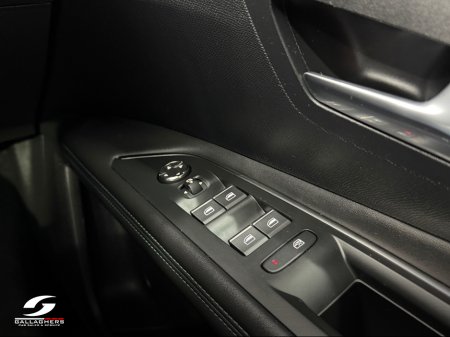 2023 Peugeot 3008 (232) FL ALLURE 1.5 BLUEHDI 130PS AUTOMATIC €29,950 thumbnail