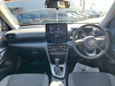 2023 Toyota Yaris Cross - thumbnail 8