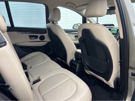 2015 BMW 2 Series - thumbnail 6