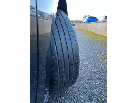 2021 Volkswagen Passat 2.0 TDI 150HP €15,950 thumbnail