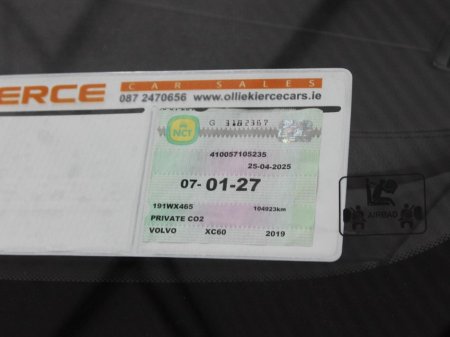 2019 Volvo XC60 - thumbnail 32