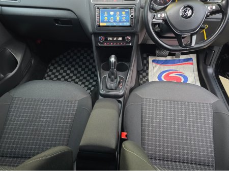 2017 Volkswagen Polo 1.2 TSI AUTOMATIC DSG €14,995 thumbnail