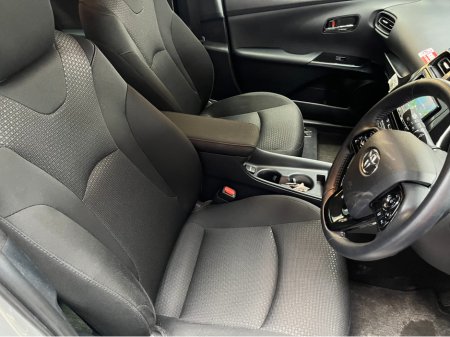 2022 Toyota Prius - thumbnail 11