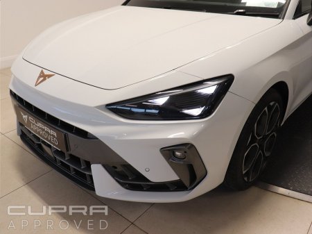 2025 Cupra Leon 1.5eTSI 150hp DSG €35,950 thumbnail