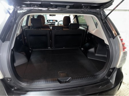 2020 Toyota Prius Alpha 1.8 Hybrid €15,999 thumbnail