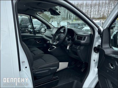 2022 Renault Trafic - thumbnail 23