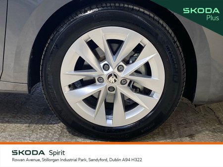 2025 Skoda Octavia Combi Selection 1.5TSI 115bhp €30,950 thumbnail