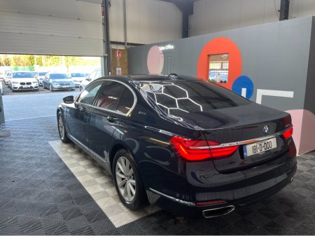 2018 BMW 7 Series 2018 BMW 7 SERIES 2.0L HYBRID / ADAPTIVE CRUISE CONTROL, HEATED & COOLED SEATS, REVERSE CAMERA & MORE €31,950