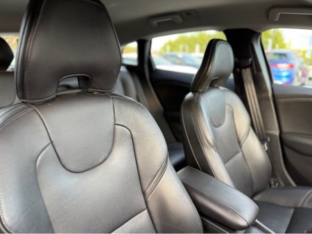 2018 Volvo V40 D4 INSCRIPTION - 2.0L DIESEL - AUTO - 12M WARRANTY - CAR: 1615 €14,950 thumbnail