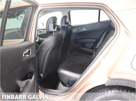 2022 Kia Sportage 1.6 CRDi SCR Diesel 115 hp K2 6MT €24,950 thumbnail