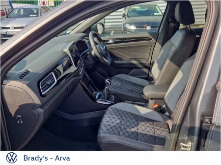 2025 Volkswagen T-Roc - thumbnail 4