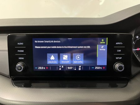 2023 Skoda Octavia - thumbnail 14